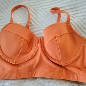 Old Navy swim top M melon underwire